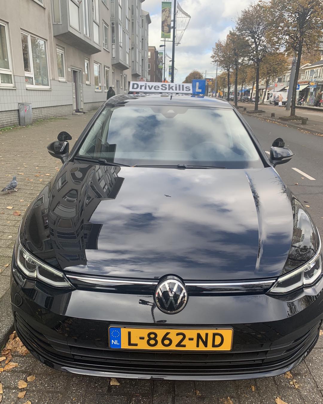 Sleuteloverdracht voor de lesauto van Rijschool DriveSkills